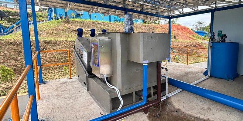 Multi Plate Screw Press – Solusi Dewatering Limbah Lumpur Efisien Kontraktor vendor IPAL STP WTP RO Clarifier MBR Biofilter Bioclear septic tank PT Akatech Biotama